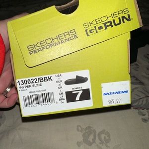 Women’s Skechers slides brand new foam